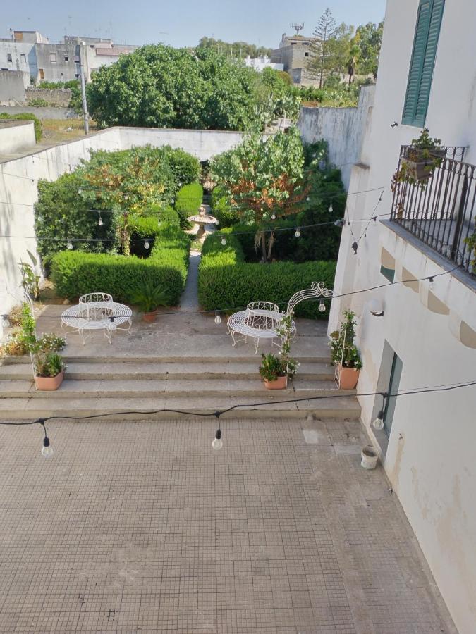Palazzo Costantini San Donato di Lecce Exterior foto