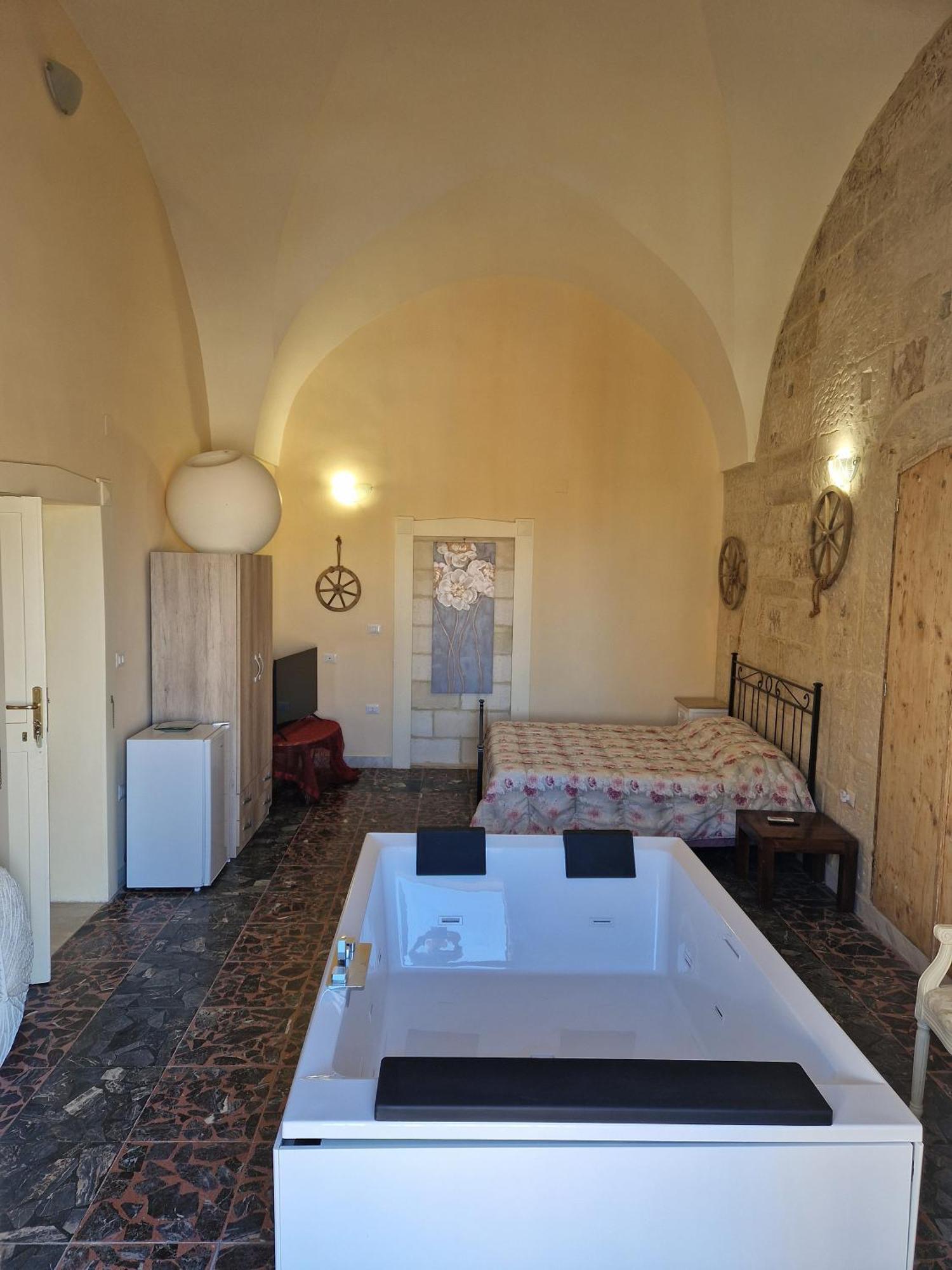 Palazzo Costantini San Donato di Lecce Exterior foto